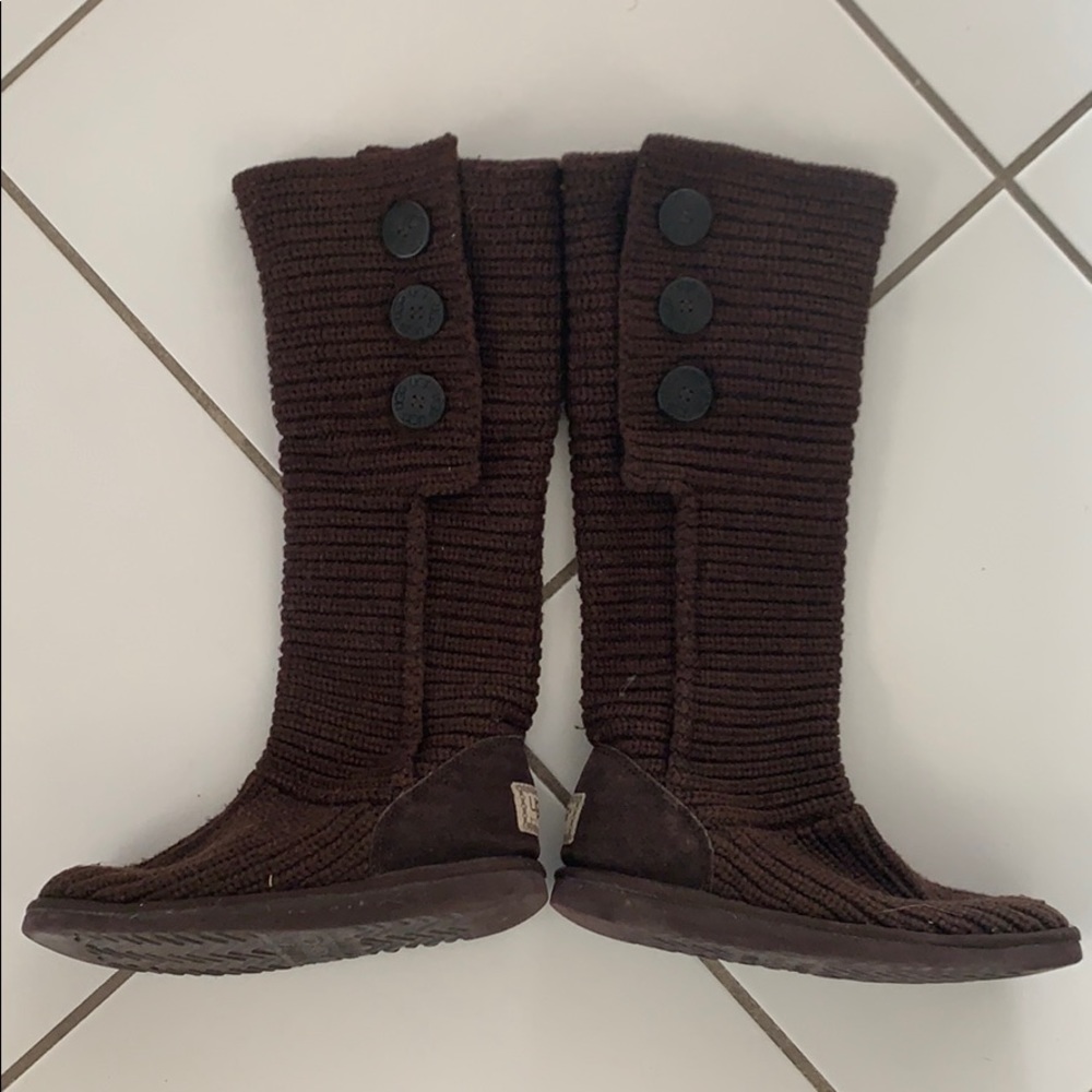 Ugg Classic Cardy Button Detailed Knit Boots
